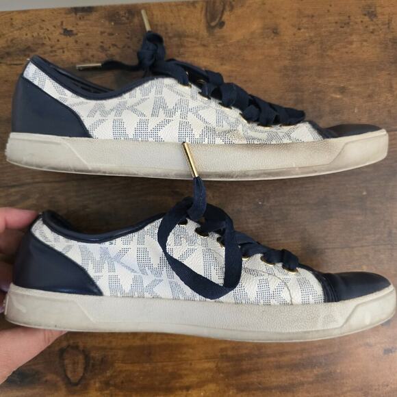 Michael Kors Blue Sneakers Size 7 - Picture 4 of 7